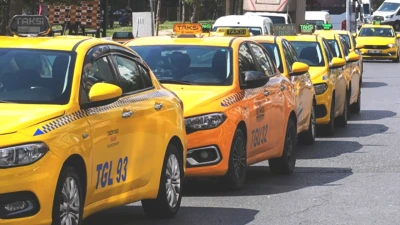 İBB'den Önemli Duyuru: İstanbul'da Taksi Sayısı Artıyor, Yeni Kurallar Geliyor!